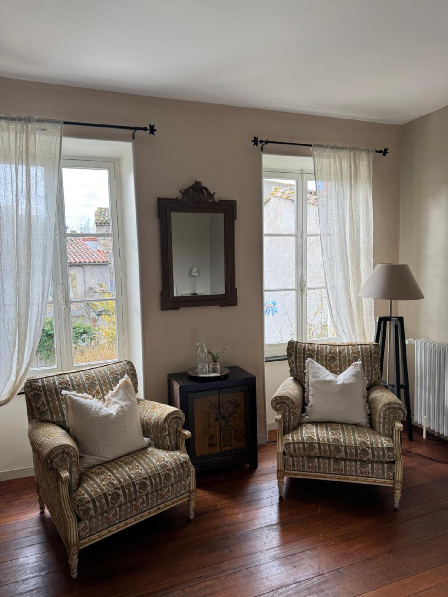 Bed and Breakfast Le Patio Des Senteurs Verzeille Exterior foto