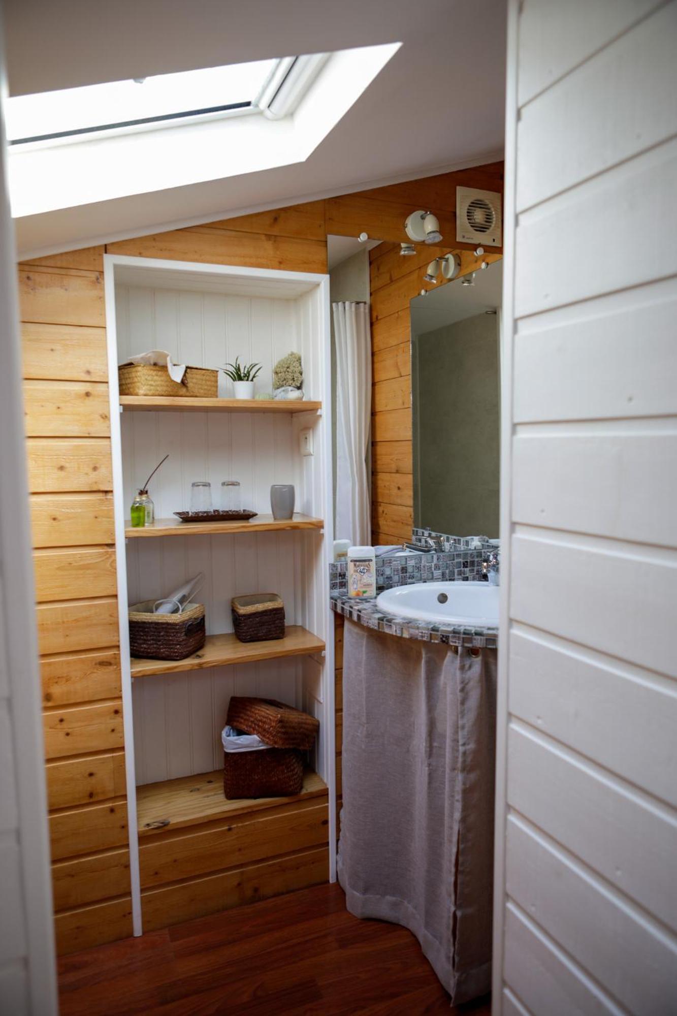 Bed and Breakfast Le Patio Des Senteurs Verzeille Exterior foto