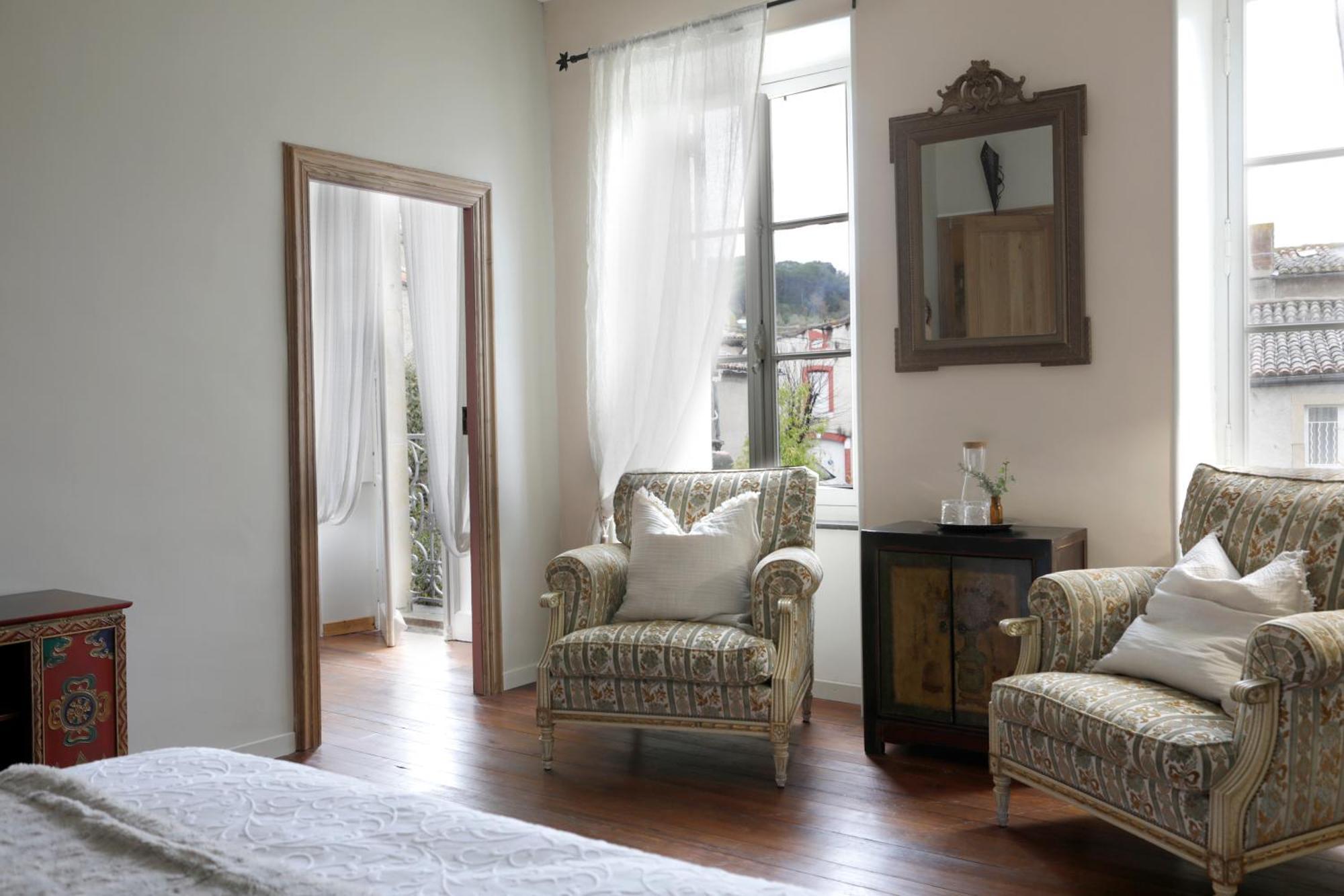 Bed and Breakfast Le Patio Des Senteurs Verzeille Exterior foto